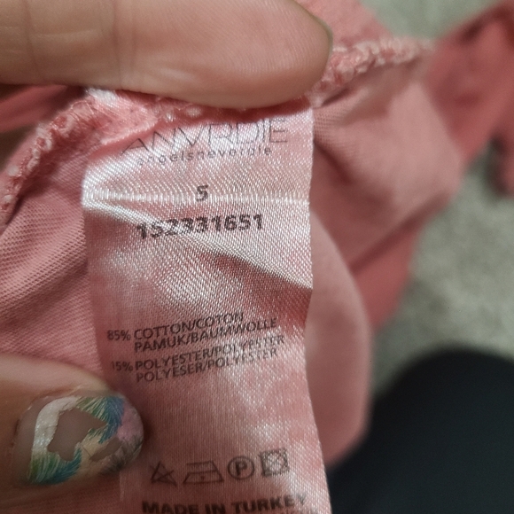 Anvrdie Angels Never Die Keyhole Distressed Graphic Patchwork Western Top - Picture 4 of 4